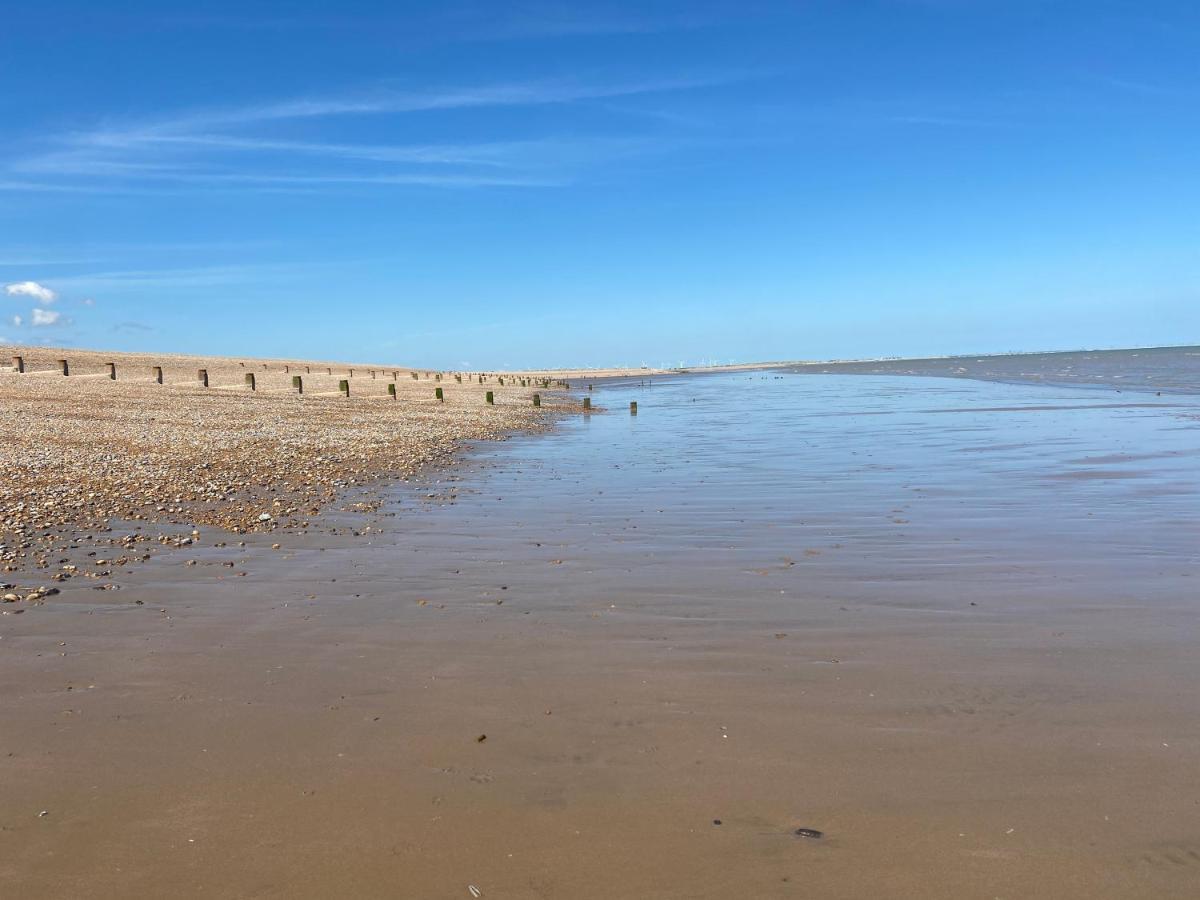 Winchelsea Beach Holiday Home - Pool & Beach Exterior foto